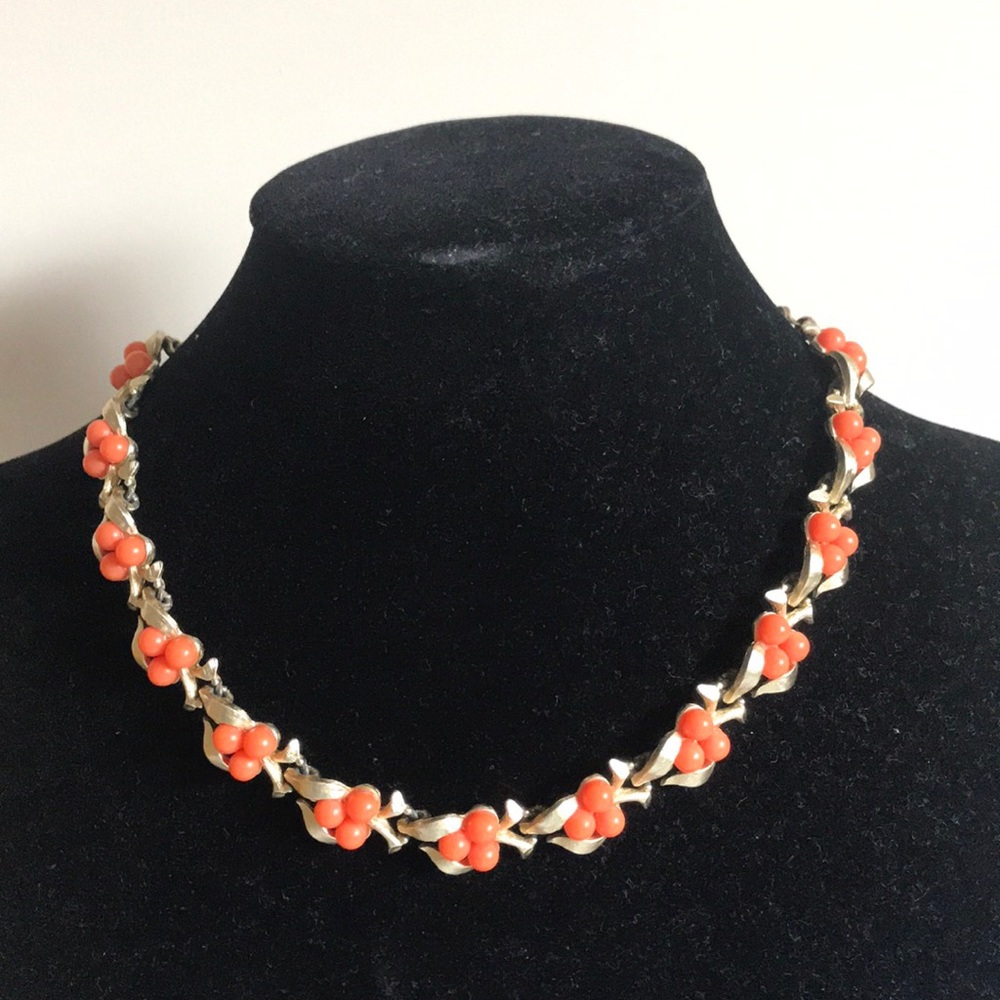 Vintage Gold Tone Bead Necklace